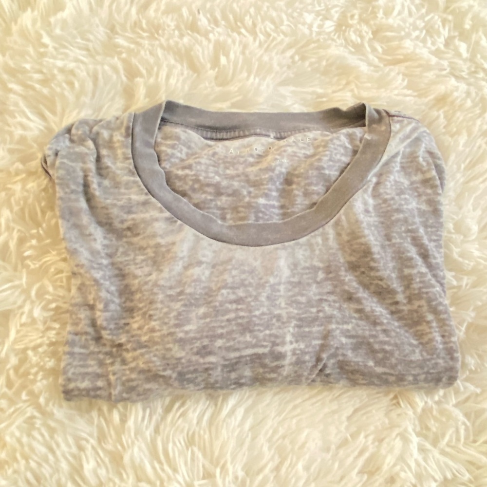 Grey cropped tshirt